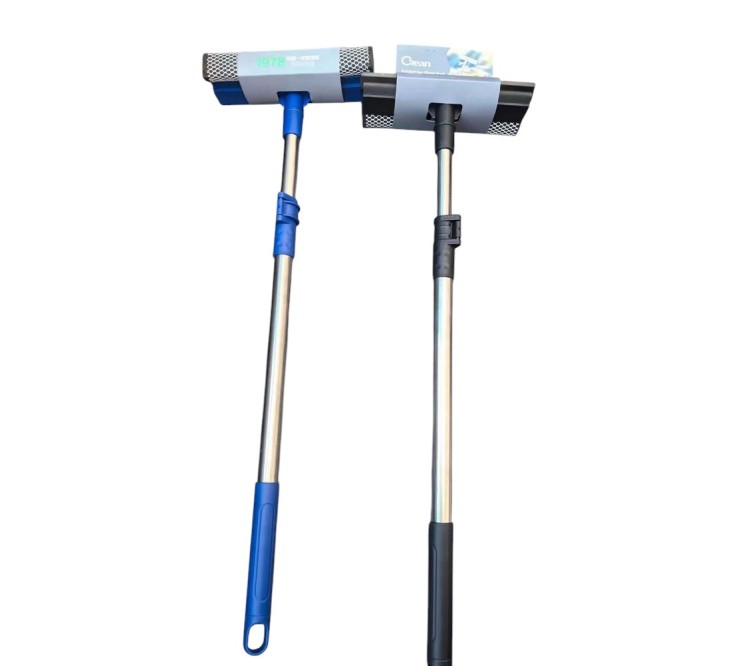 Myjka z gąbką i ściągaczem na drążku opak-ol (2).jpg